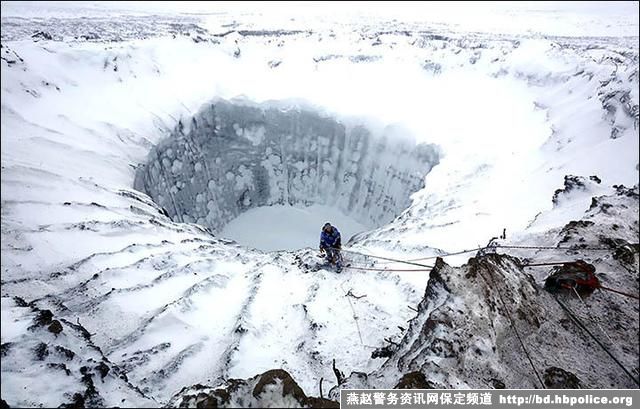 西伯利亚“末日天坑”如冰封地狱